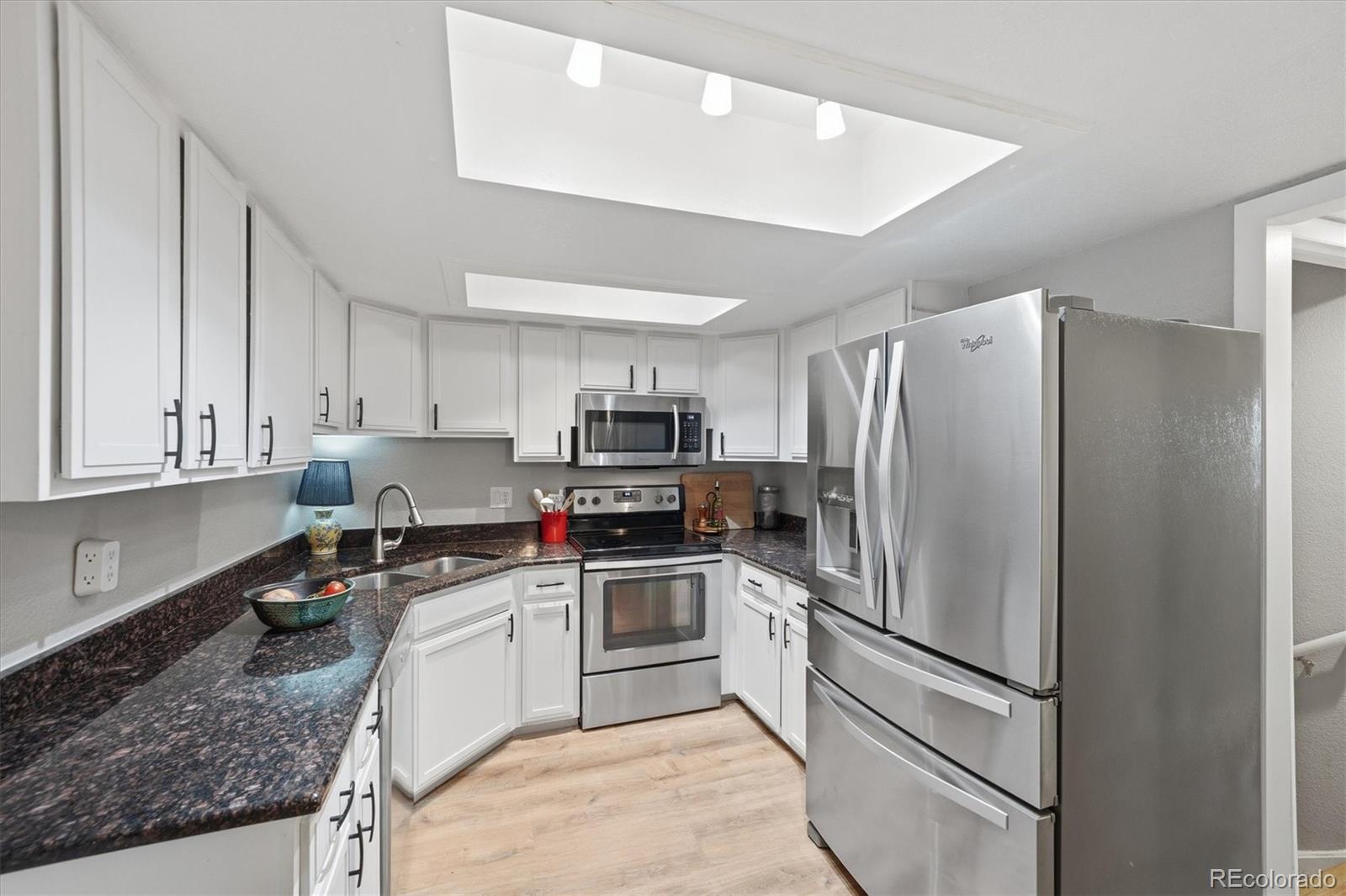 1807 S Deframe Street