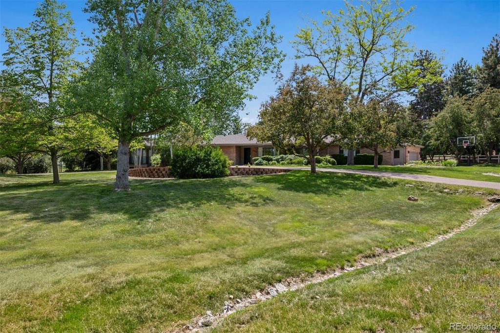 Photo of 4500 S Dasa Drive, Cherry Hills Village, CO 80111 (MLS # 3837603)