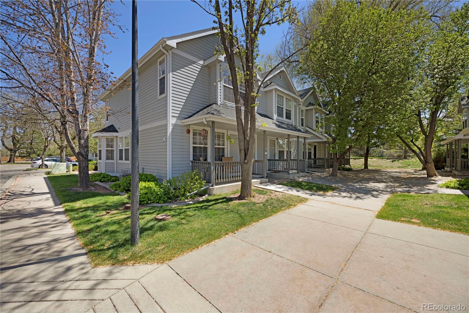 1115 W Swallow Road 20
