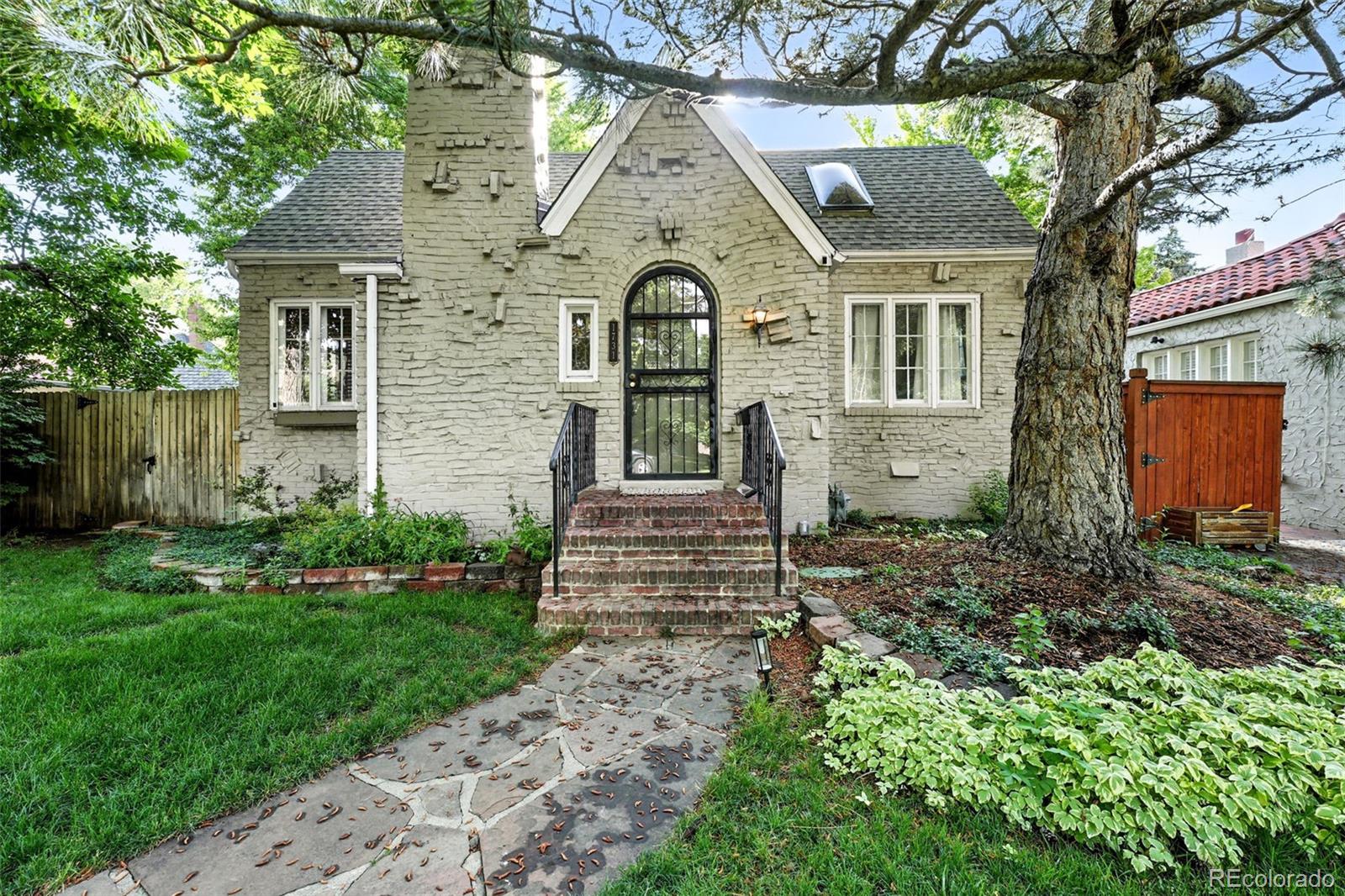 1731 Locust Street