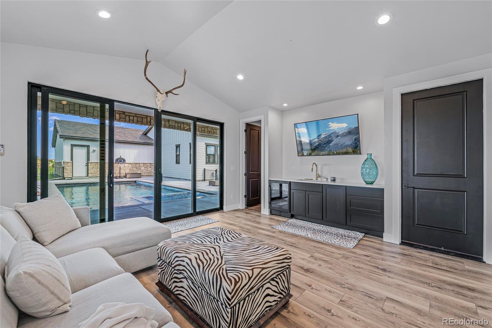 5128 Soledad Circle