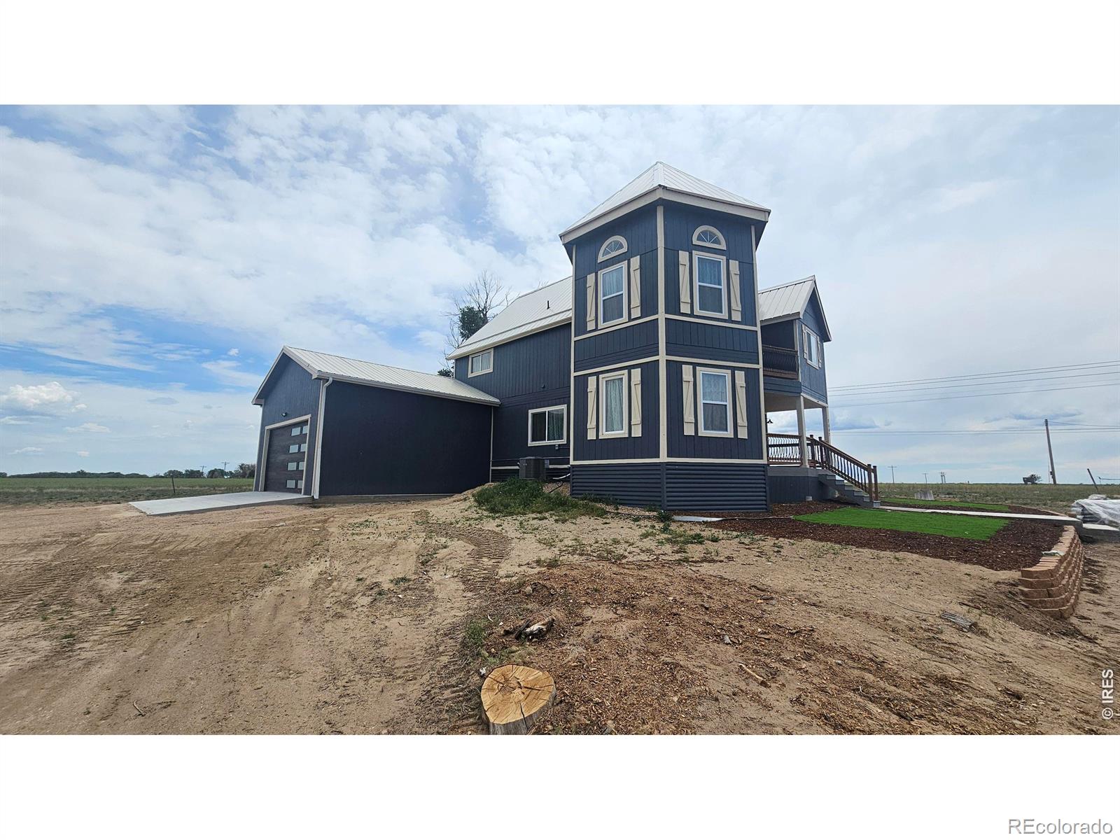 7447 County Road U