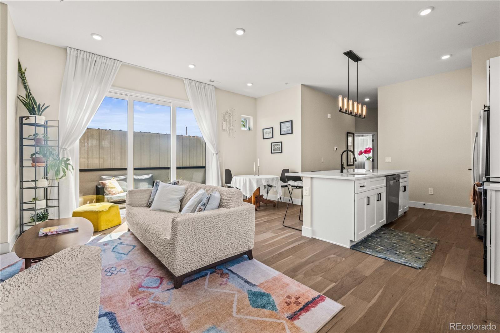 4025 Jason Street 204