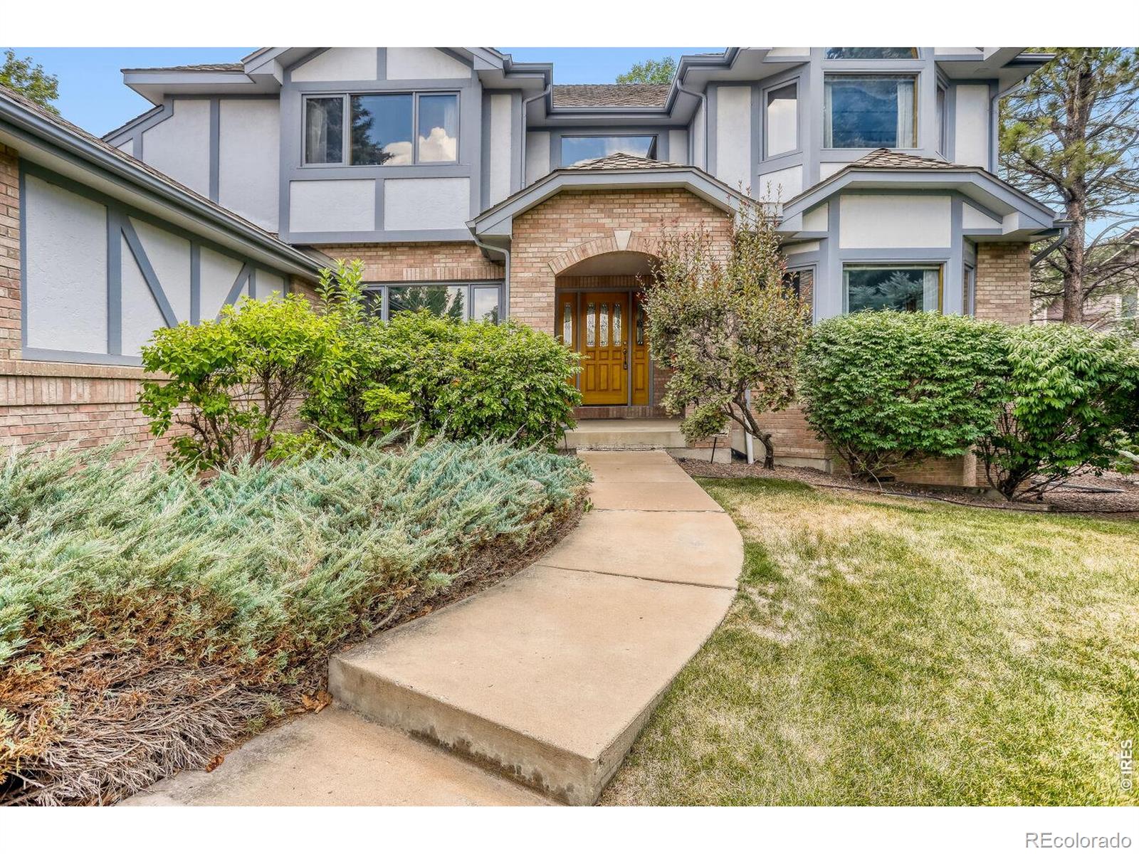 6348 Swallow Lane