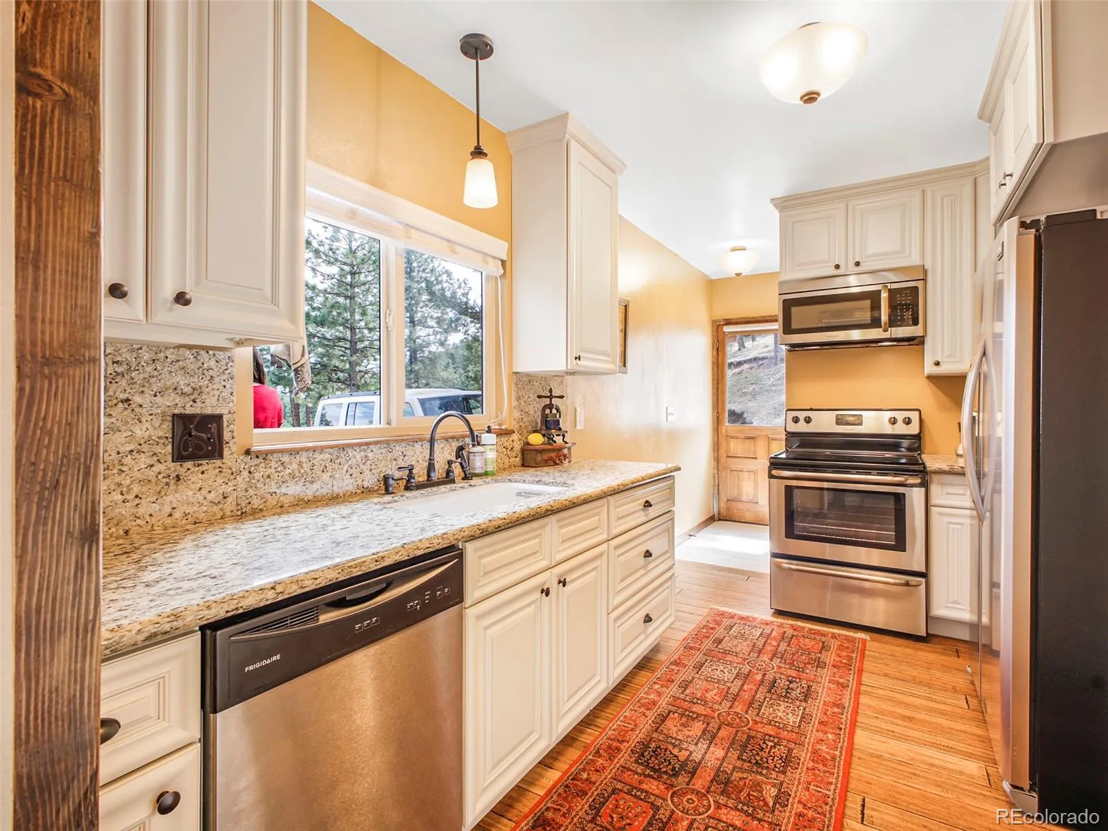 Indian Hills, Colorado 80454, United States, 2 Bedrooms Bedrooms, ,2 BathroomsBathrooms,Residential,Active,110582