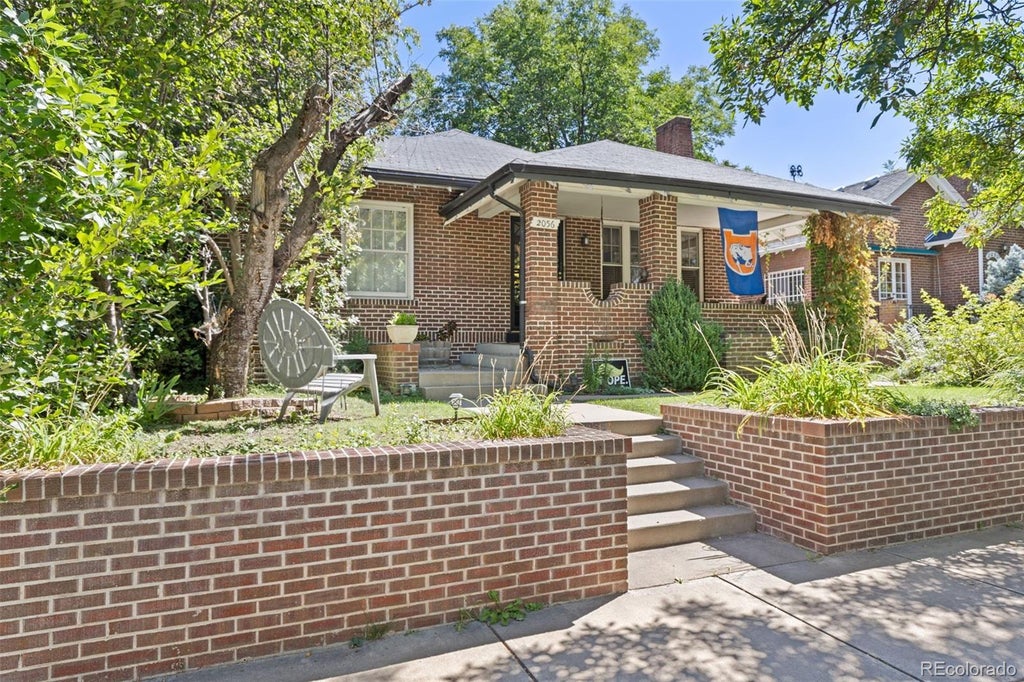 Photo of 2056 Forest Street, Denver, CO 80207 (MLS # 8033209)