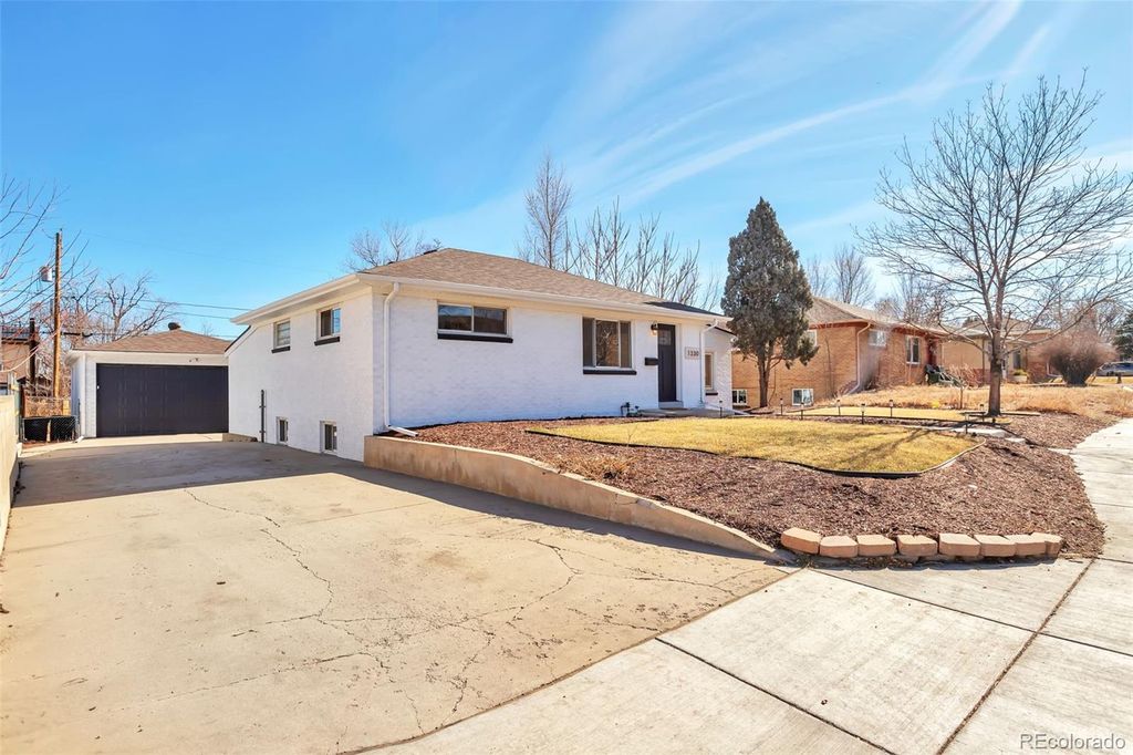 Photo of 1330 Quebec Street, Denver, CO 80220 (MLS # 9595087)
