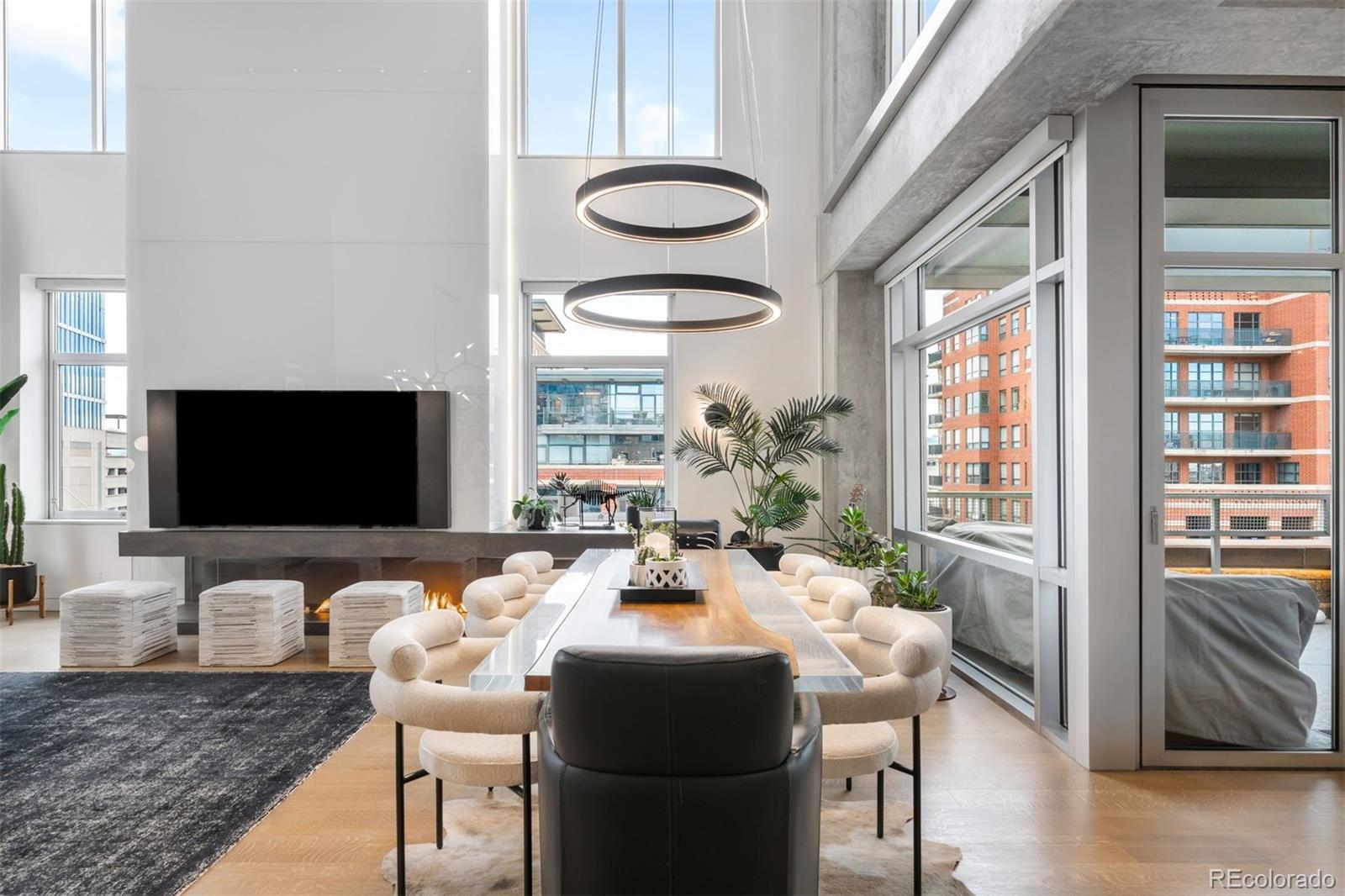 1610 Little Raven Street PH6