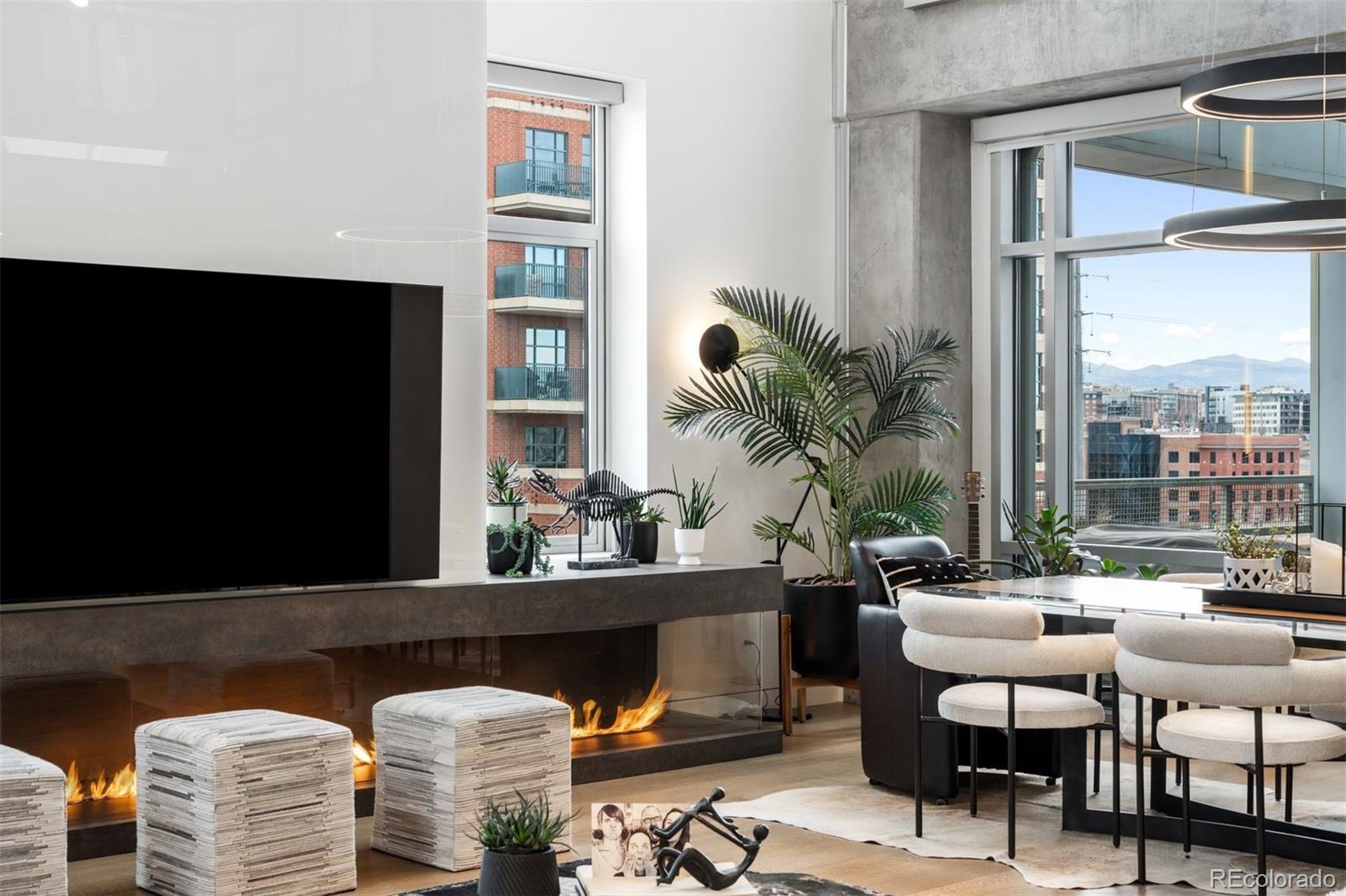 1610 Little Raven Street PH6