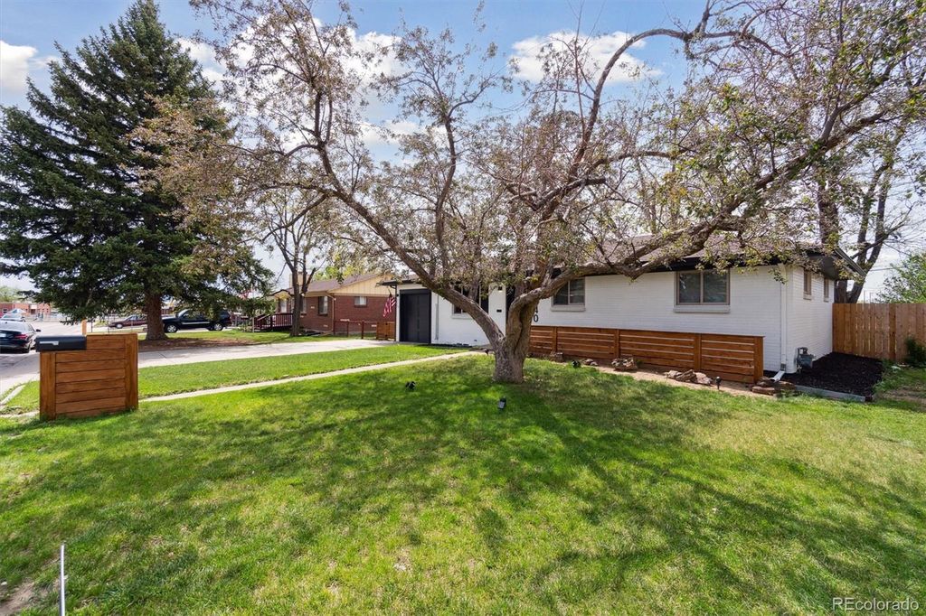 Photo of 2840 Cottonwood Drive, Denver, CO 80211 (MLS # 9234340)