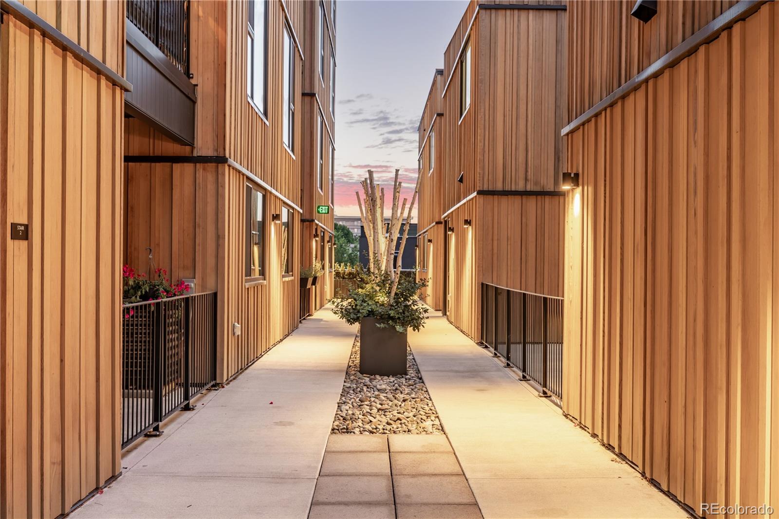 1601 Park Avenue 214