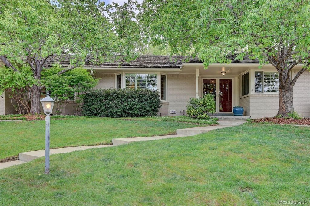 Photo of 5724 E Oxford Avenue, Cherry Hills Village, CO 80111 (MLS # 5368561)
