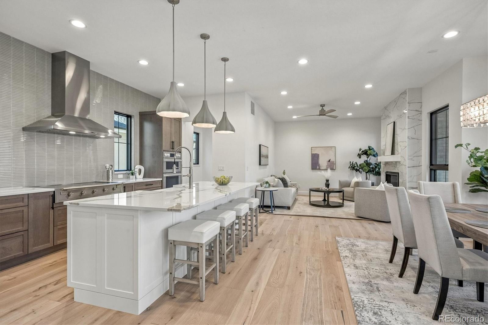 1699 Bellaire Street