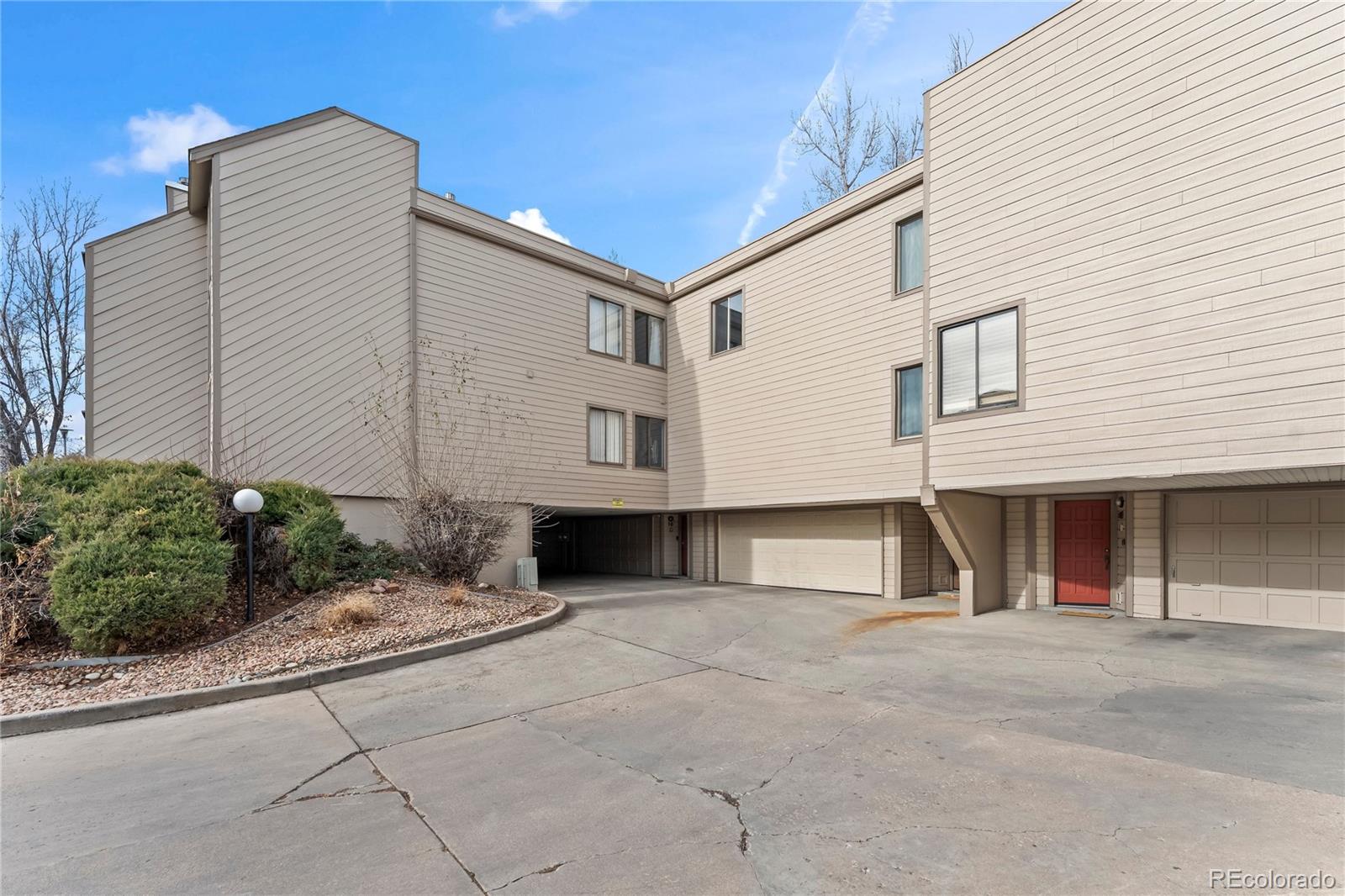 6305 W 6th Avenue D16