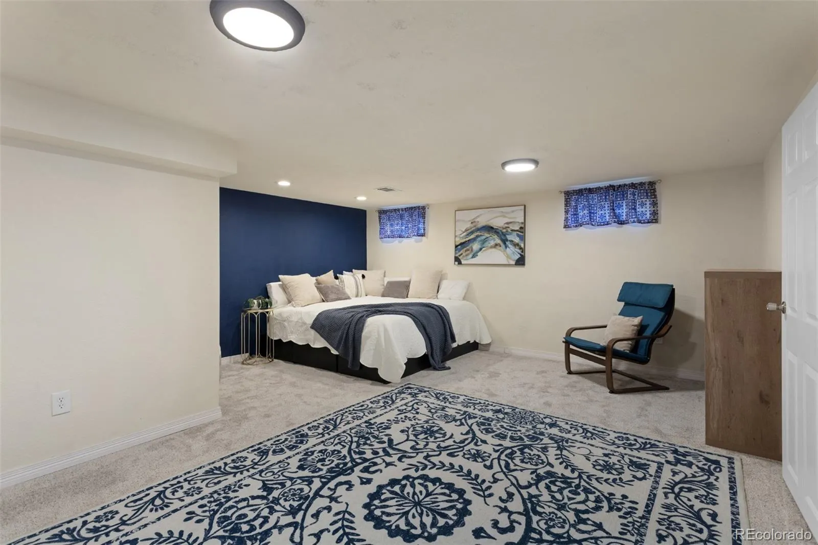 Denver, Colorado 80207, United States, 3 Bedrooms Bedrooms, ,2 BathroomsBathrooms,Residential,Active,111743