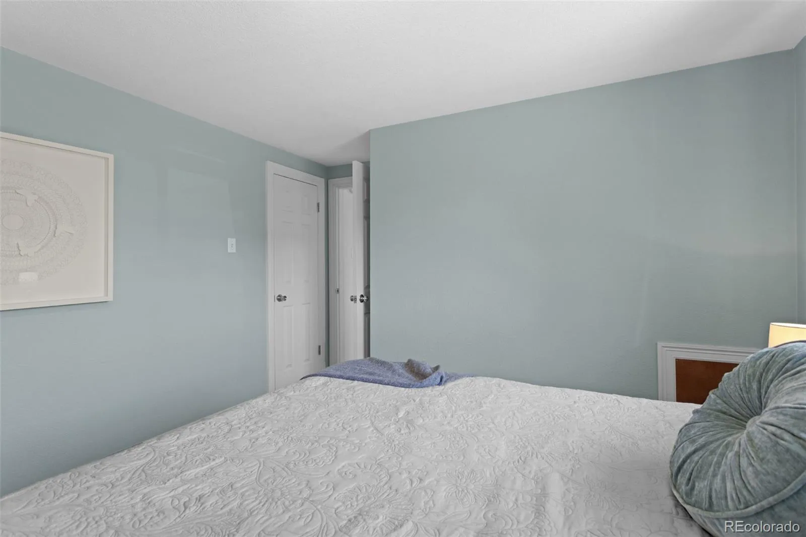 Denver, Colorado 80207, United States, 3 Bedrooms Bedrooms, ,2 BathroomsBathrooms,Residential,Active,111743