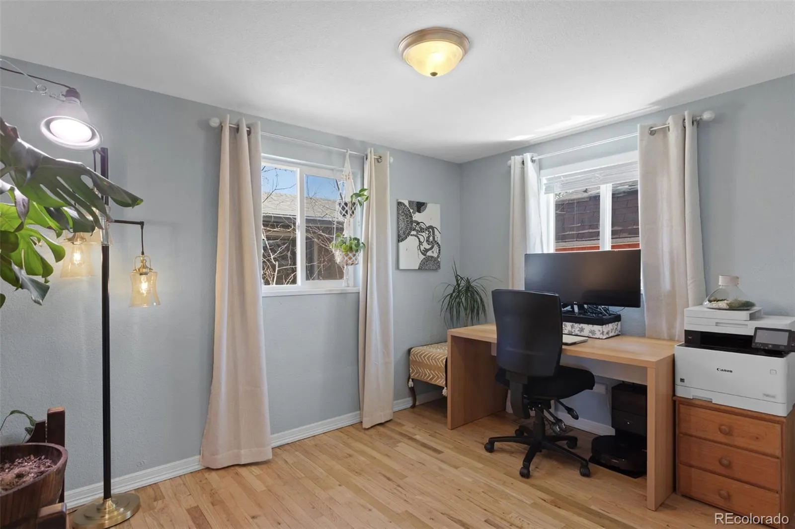 Denver, Colorado 80207, United States, 3 Bedrooms Bedrooms, ,2 BathroomsBathrooms,Residential,Active,111743