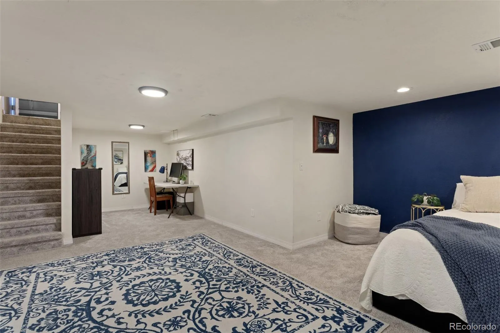 Denver, Colorado 80207, United States, 3 Bedrooms Bedrooms, ,2 BathroomsBathrooms,Residential,Active,111743