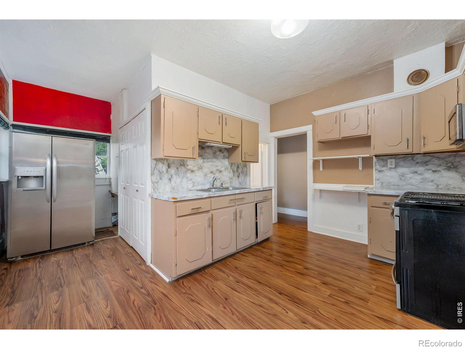 424 W 5th Street