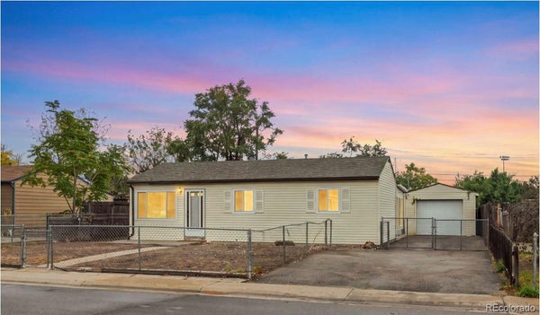 6160 E 60TH PL, COMMERCE CITY, CO 80022 - Image c1a5d50cc2e69e8a2d4ba41c68f8ab04/2125023820