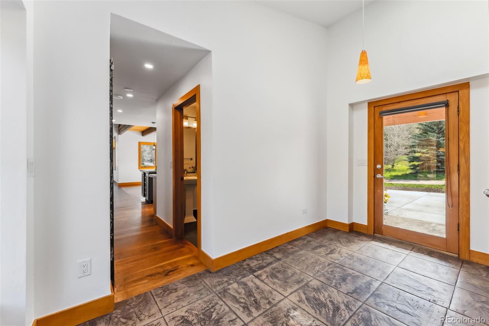 475 Vail Circle