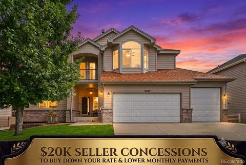 Photo of 5507 Mustang Drive, Longmont, CO 80504 (MLS # 9681369)