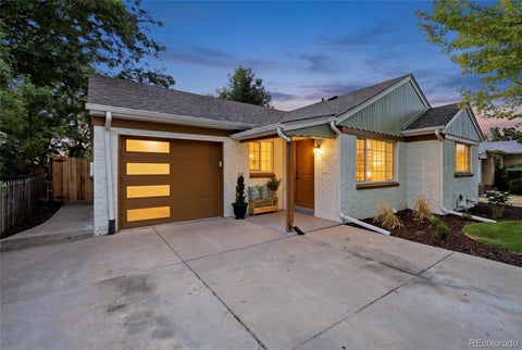 Photo of 2941 Ivanhoe Street, Denver, CO 80207 (MLS # 5758902)
