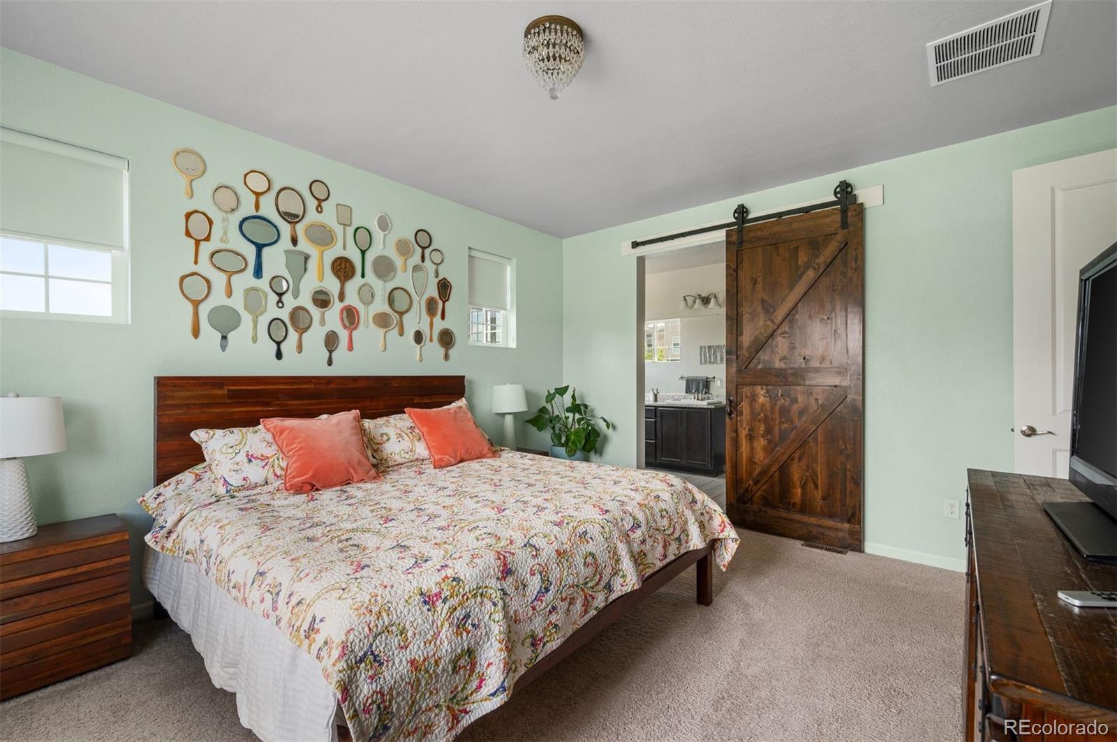 560 E Fremont Place