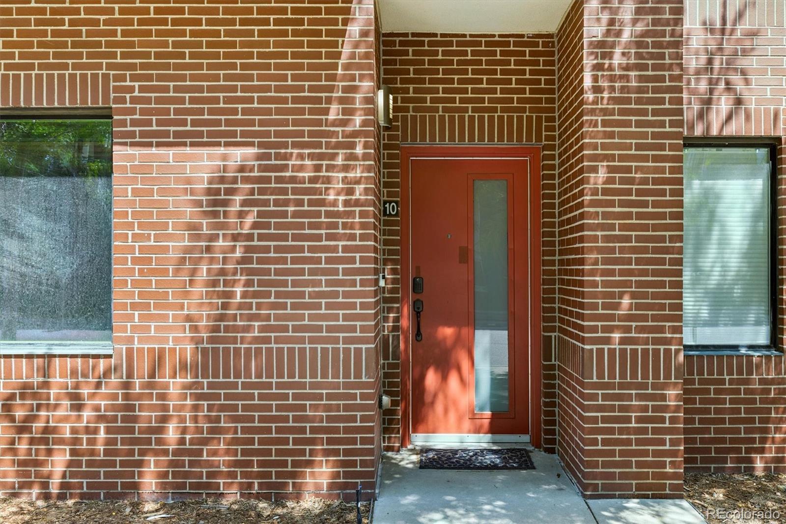 2335 Walnut Street 10