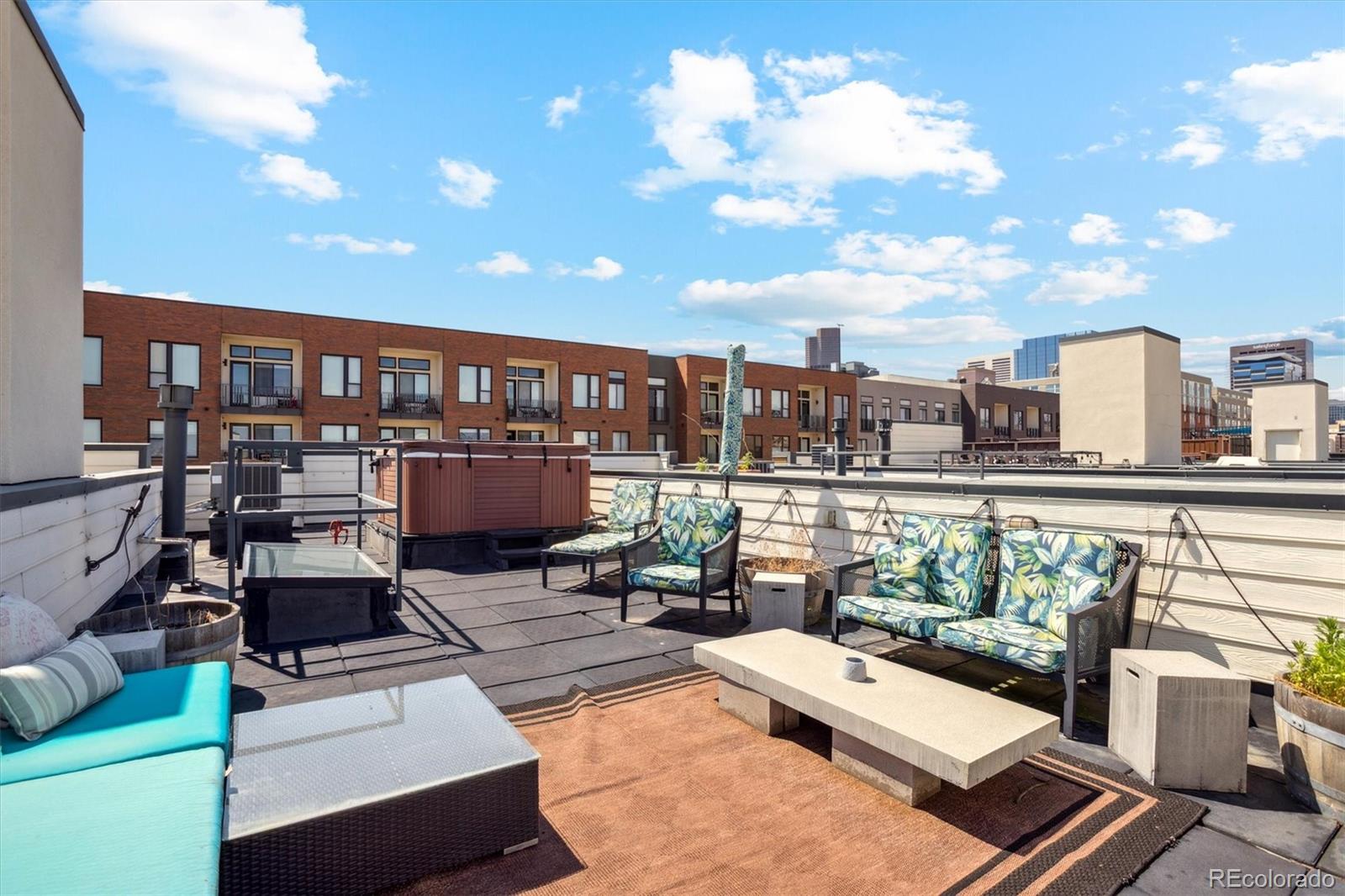 2335 Walnut Street 10