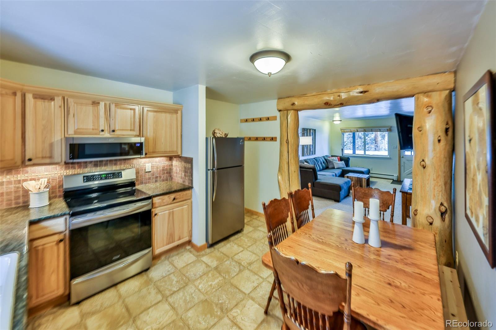 466 Hi Country Drive 17-18