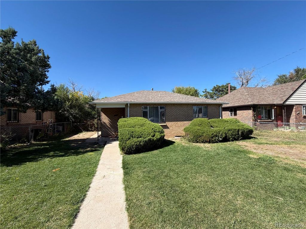 Photo of 3311 Oneida Street, Denver, CO 80207 (MLS # 4187651)