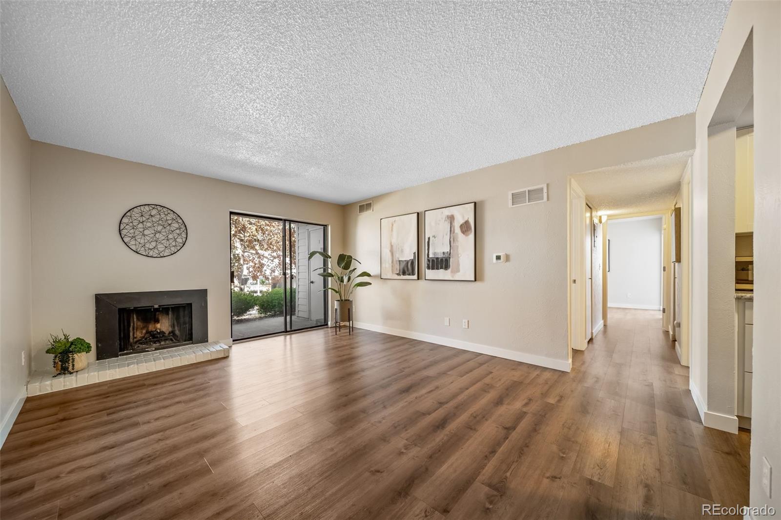 7665 E Eastman Avenue 101A