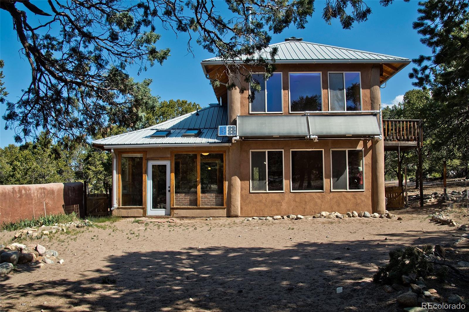 2108 Lone Pine Way
