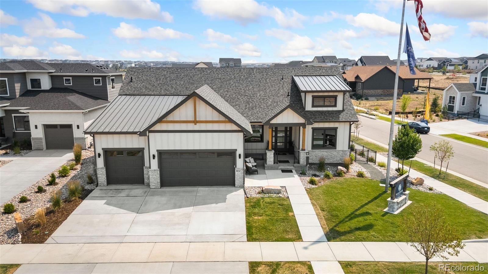3632 N Buchanan Court