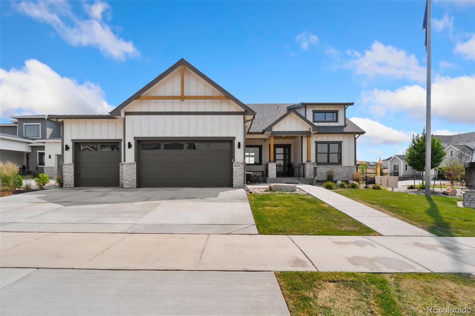 3632 N Buchanan Court