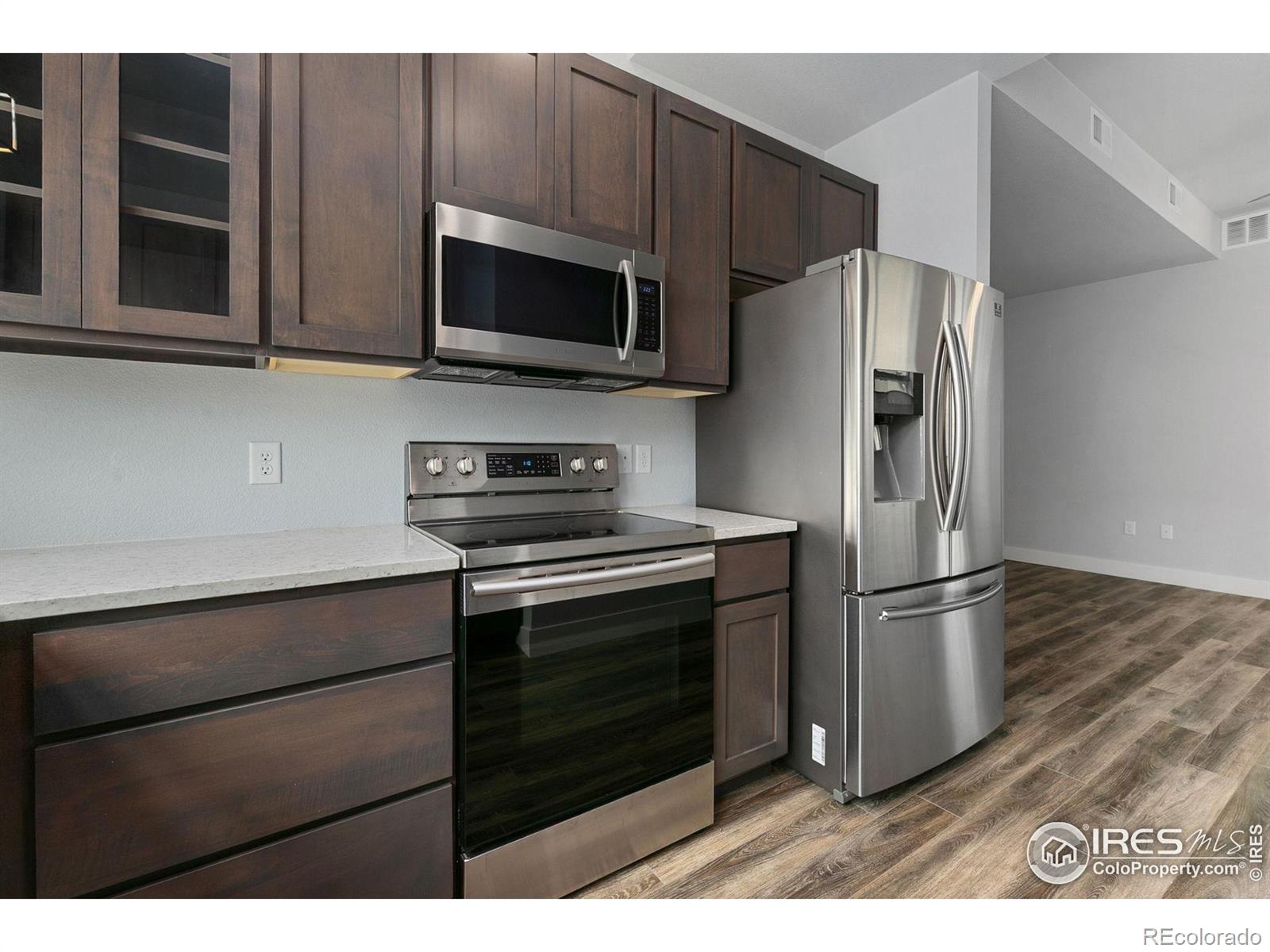 903 Blondel Street 103