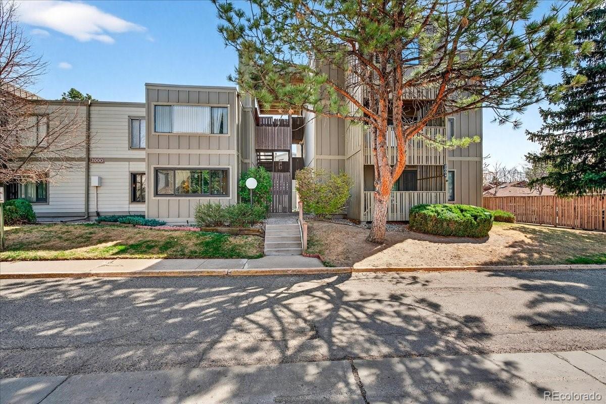 2525 S Dayton Way 2010