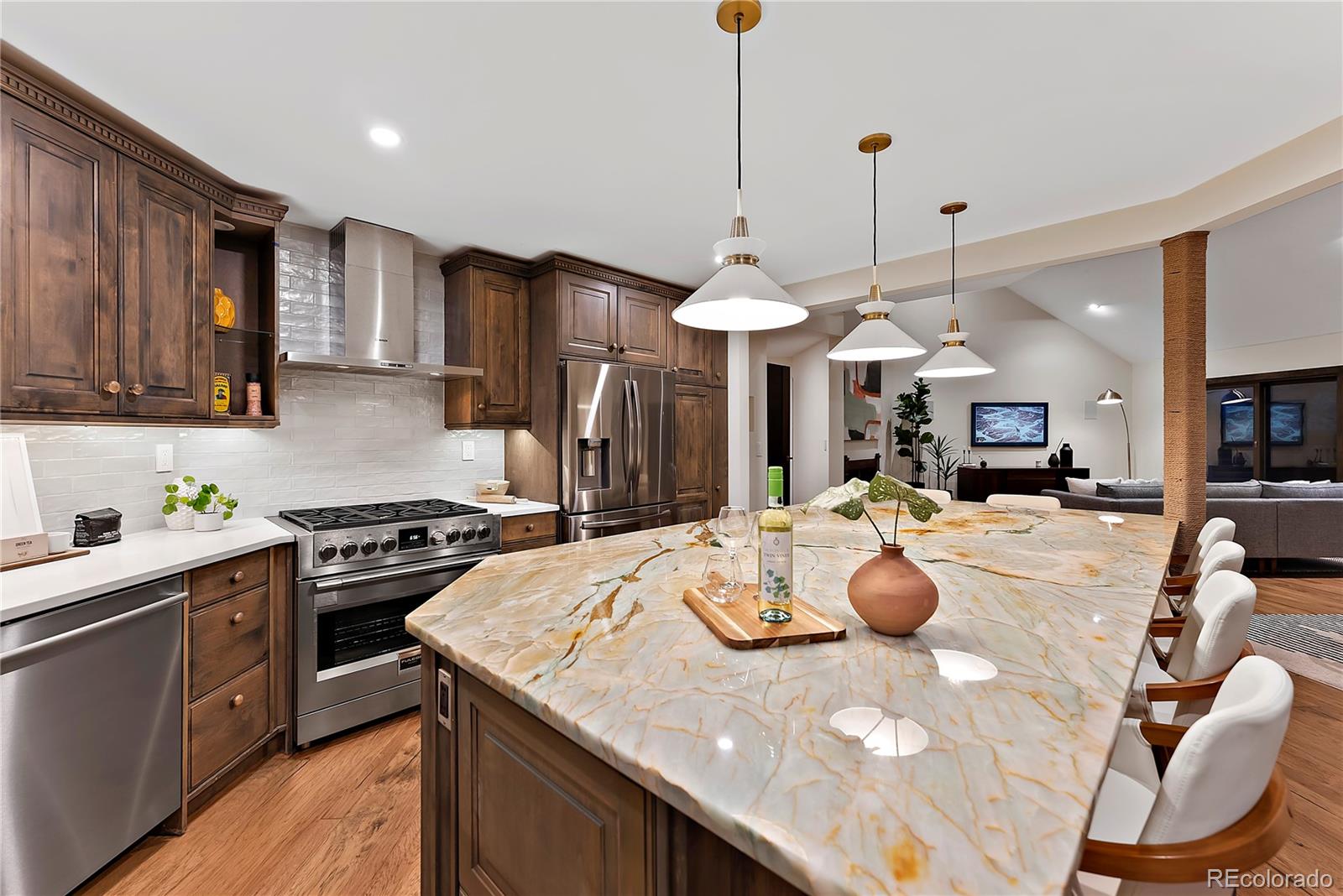 903 Meadow Glen Drive
