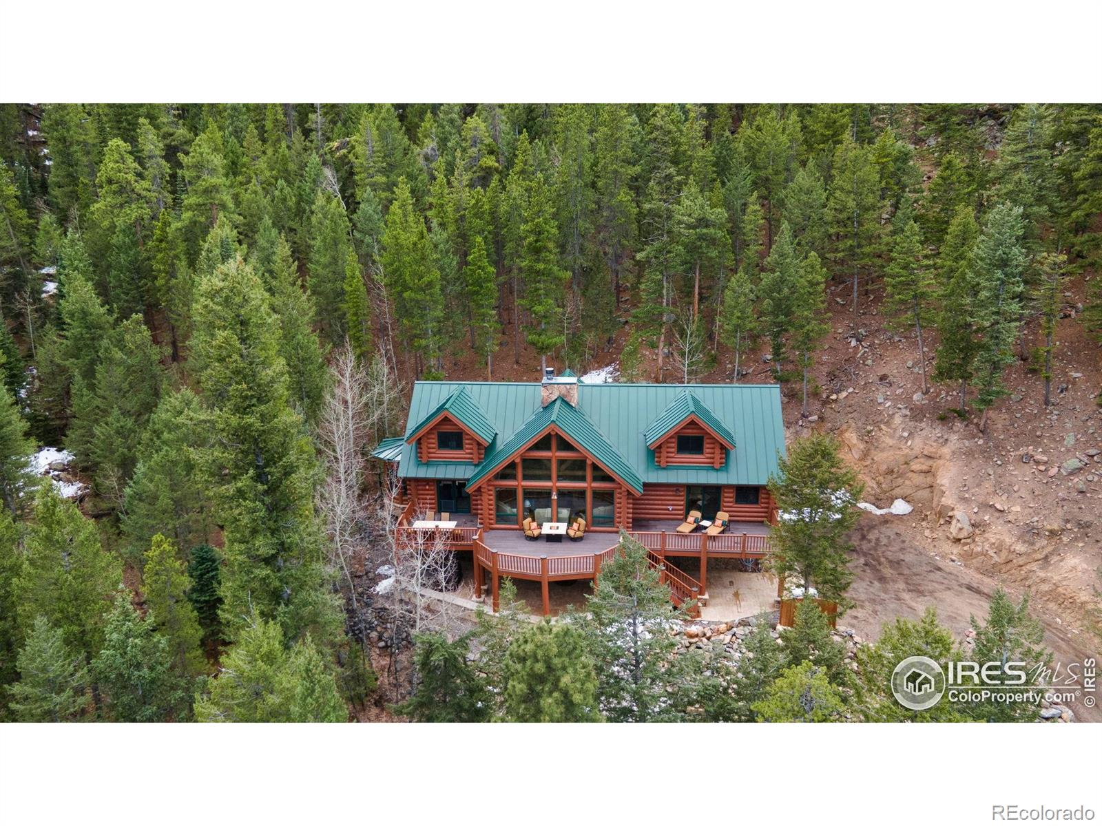 1490 Hummingbird Drive