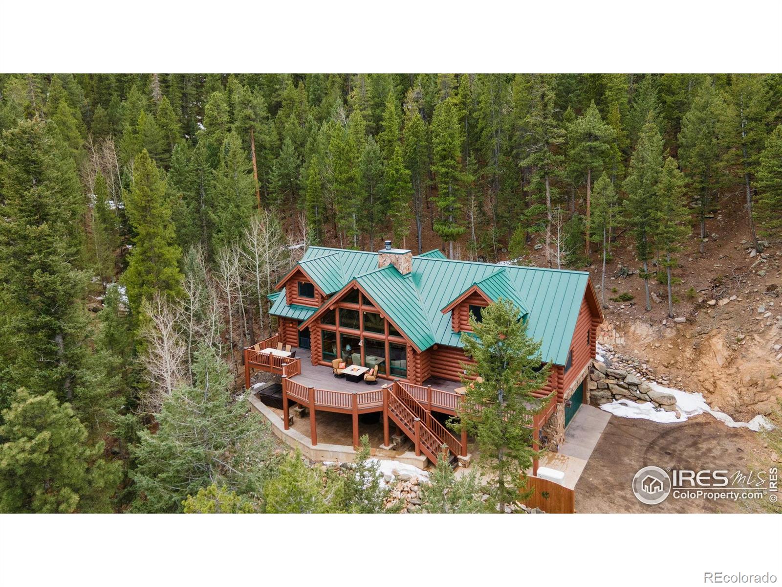 1490 Hummingbird Drive