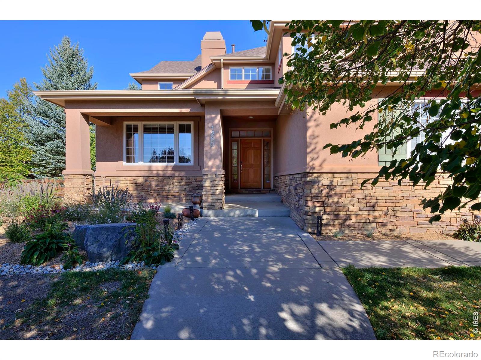 1260 Hawk Ridge Road