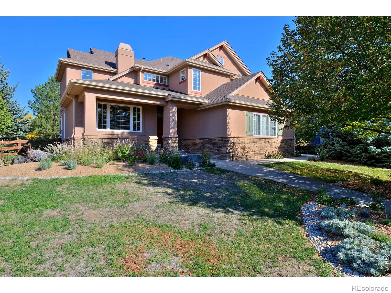1260 Hawk Ridge Road