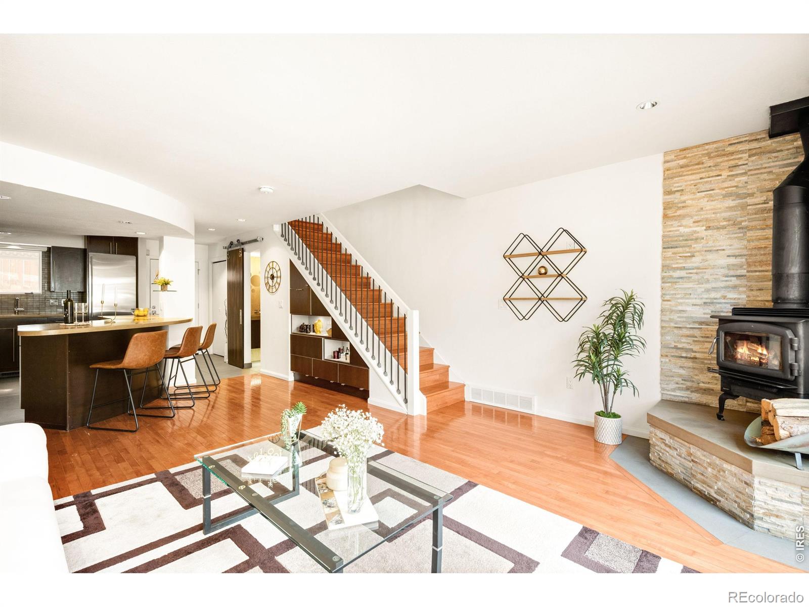 1039 Maxwell Avenue 5