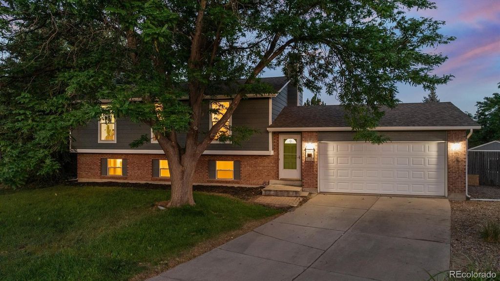 Photo of 8074 S Estes Court, Littleton, CO 80128 (MLS # 8739617)