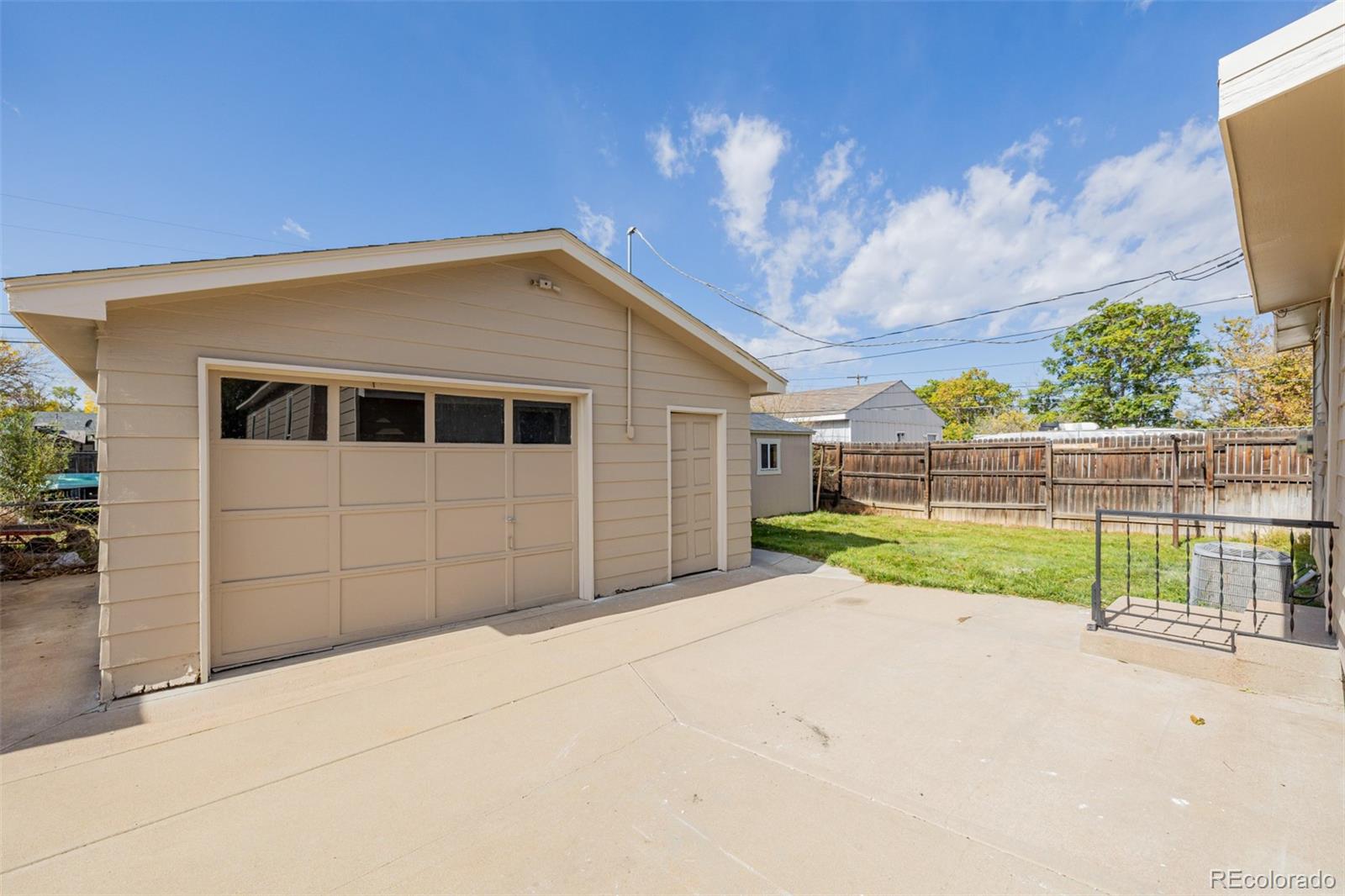 255 N 11th Avenue