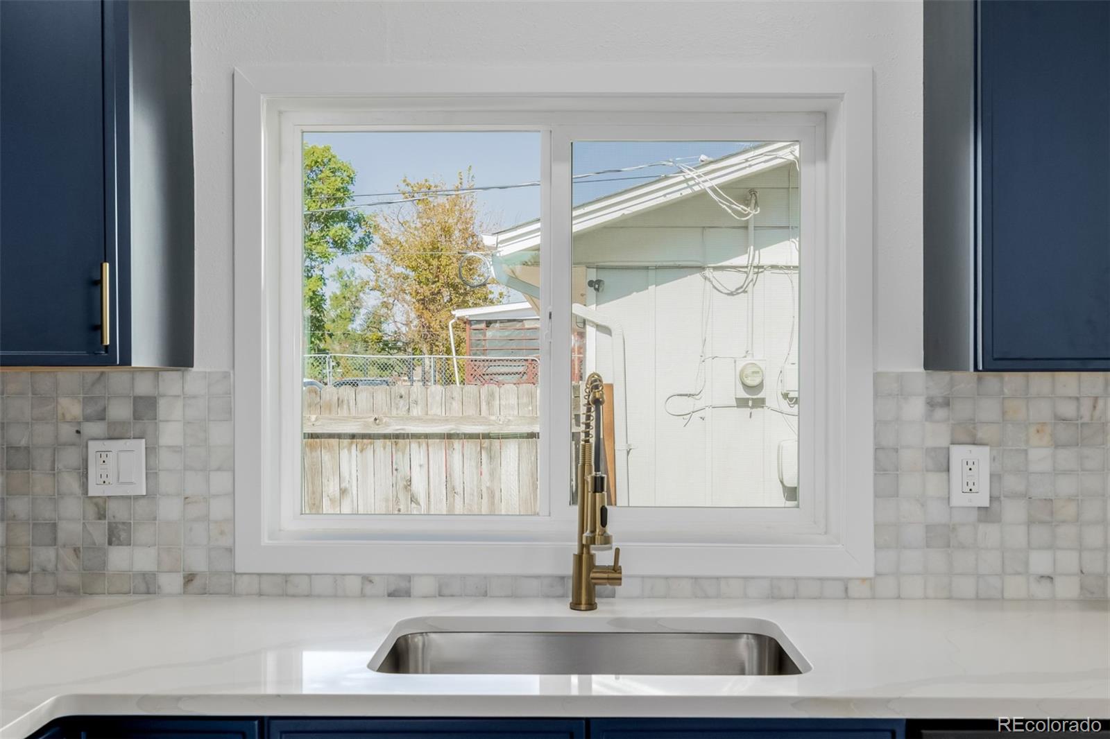 255 N 11th Avenue