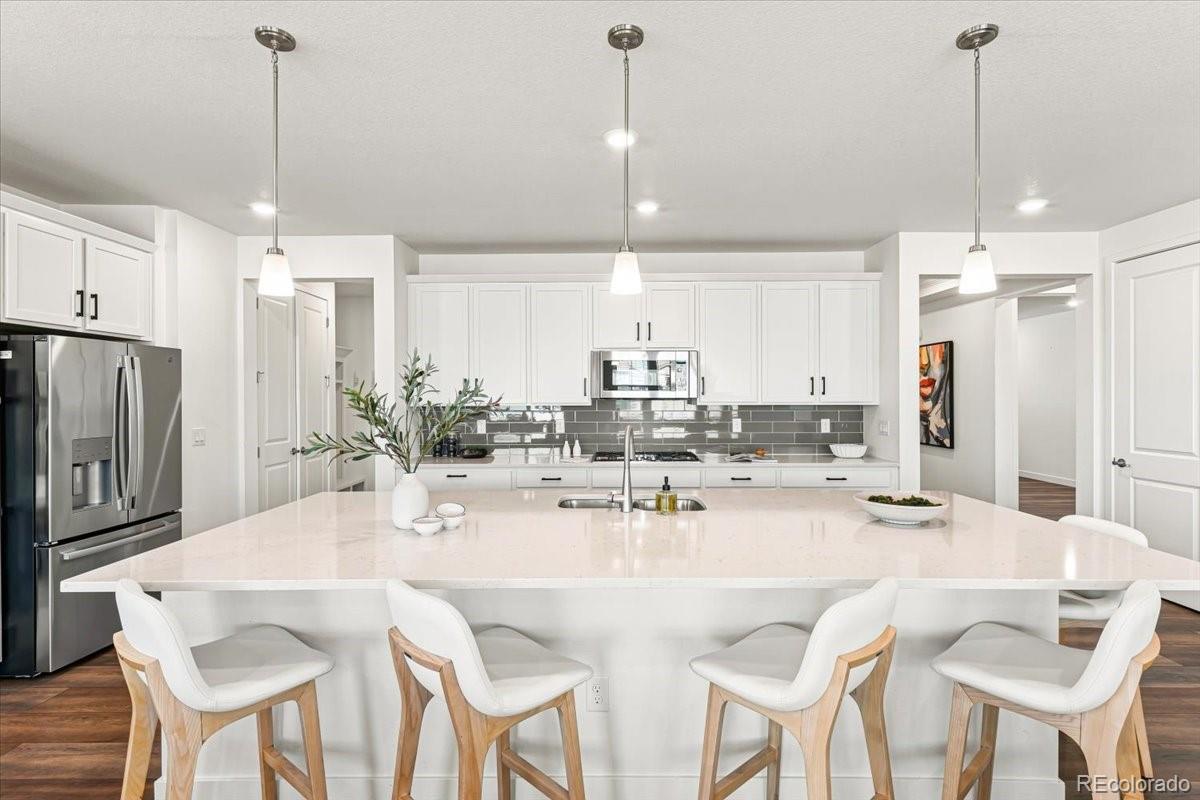 22441 E Narrowleaf Circle