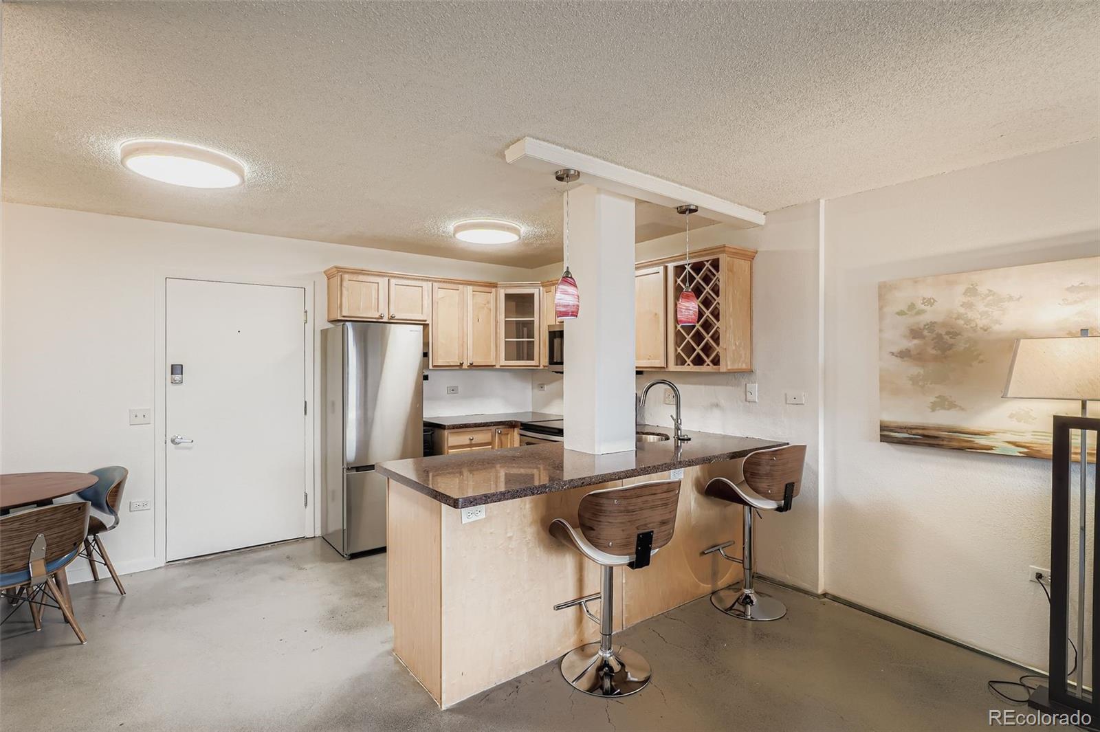 909 N Logan Street 5I