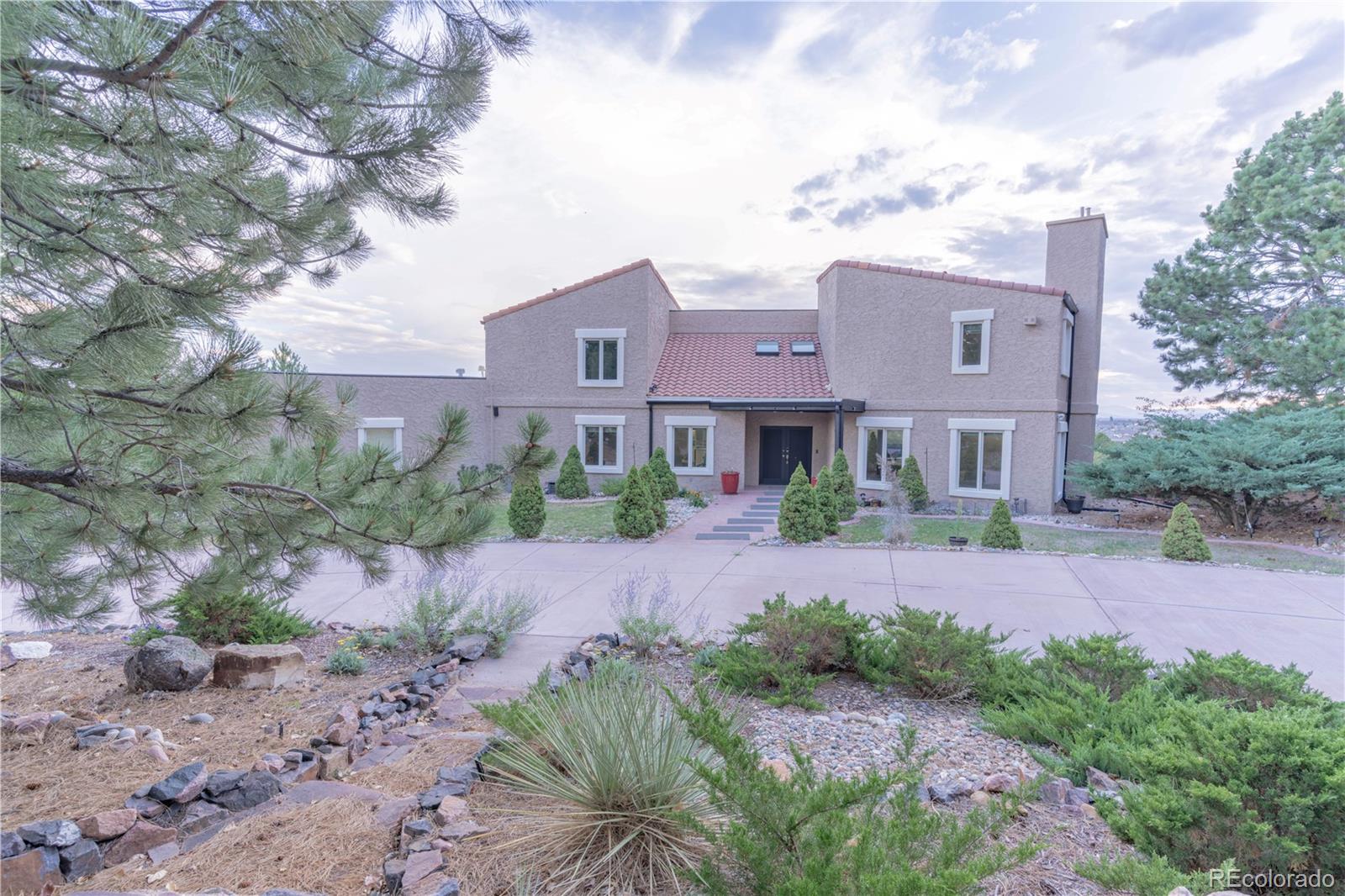 8095 S Oak Hill Circle